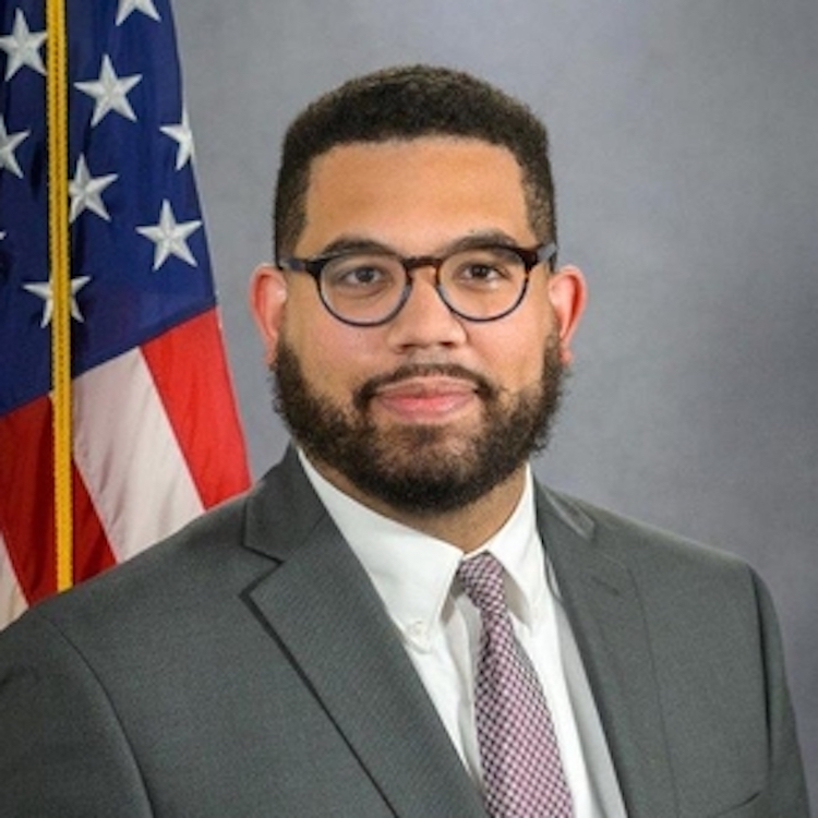 Manuel Guzman Jr.